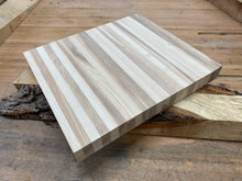 Load image into Gallery viewer, Maple cutting board